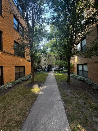 A - 7639 N Greenview Avenue, Condo with 2 bedrooms, 2 bathrooms and null parking in CHICAGO IL | Image 1