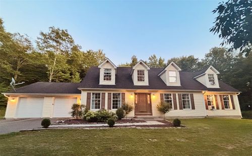 262 Serenity Dr, Norwich, NY, 13815-5101 | Card Image