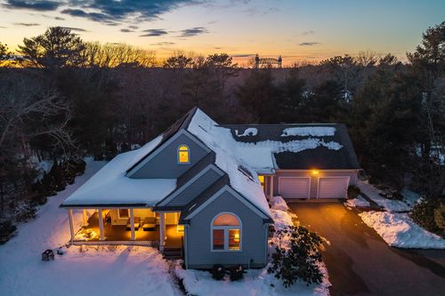 5 Zoli Ln, Bourne, MA, 02532-3773 | Card Image