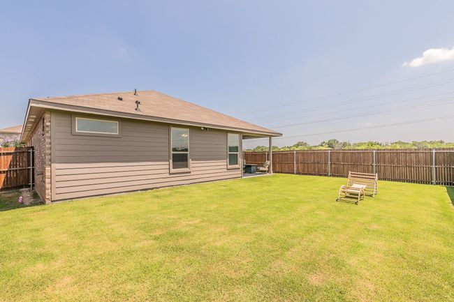 812 Holler Loop, House other with 4 bedrooms, 2 bathrooms and null parking in Justin TX | Image 28