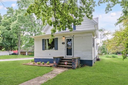 408 N Henson Rd, Villa Grove, IL, 61956-1322 | Card Image