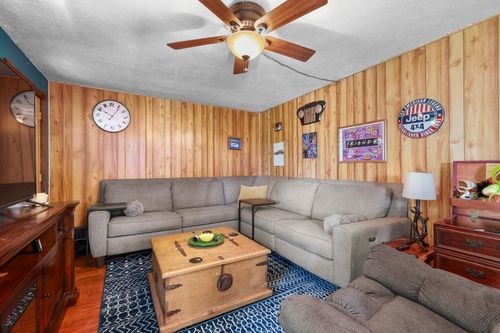 180 E Us Route 6, Morris, IL, 60450-8850 | Card Image