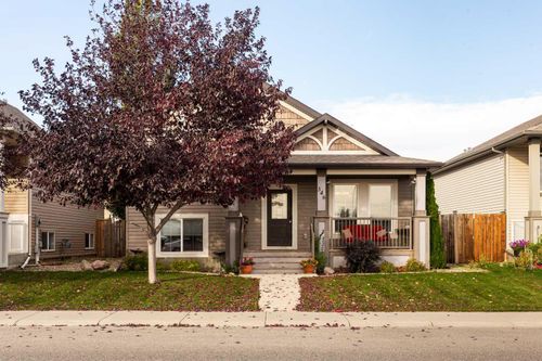346 Lettice Perry Road N, House with 4 bedrooms, 3 bathrooms and 4 parking in Lethbridge AB | Card Image