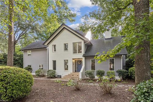 812 Coverdale Ln, Virginia Beach, VA, 23452-3942 | Card Image