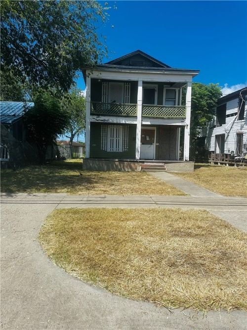 1747 15th St, Corpus Christi, TX, 78404-3008 | Card Image