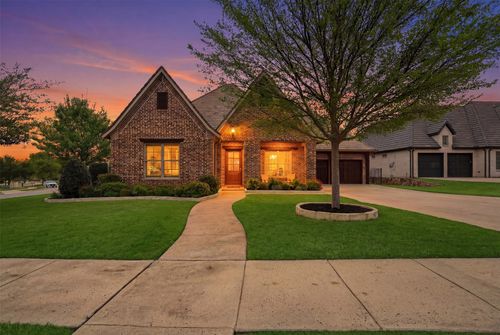 5301 Pradera Ct, Benbrook, TX, 76126-1013 | Card Image