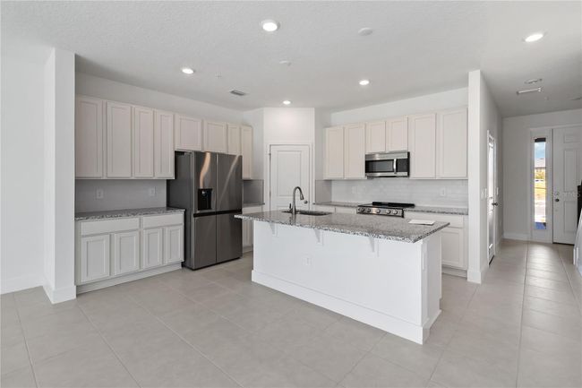1092 Desert Candle Dr, Townhouse with 3 bedrooms, 3 bathrooms and null parking in OCOEE FL | Image 4