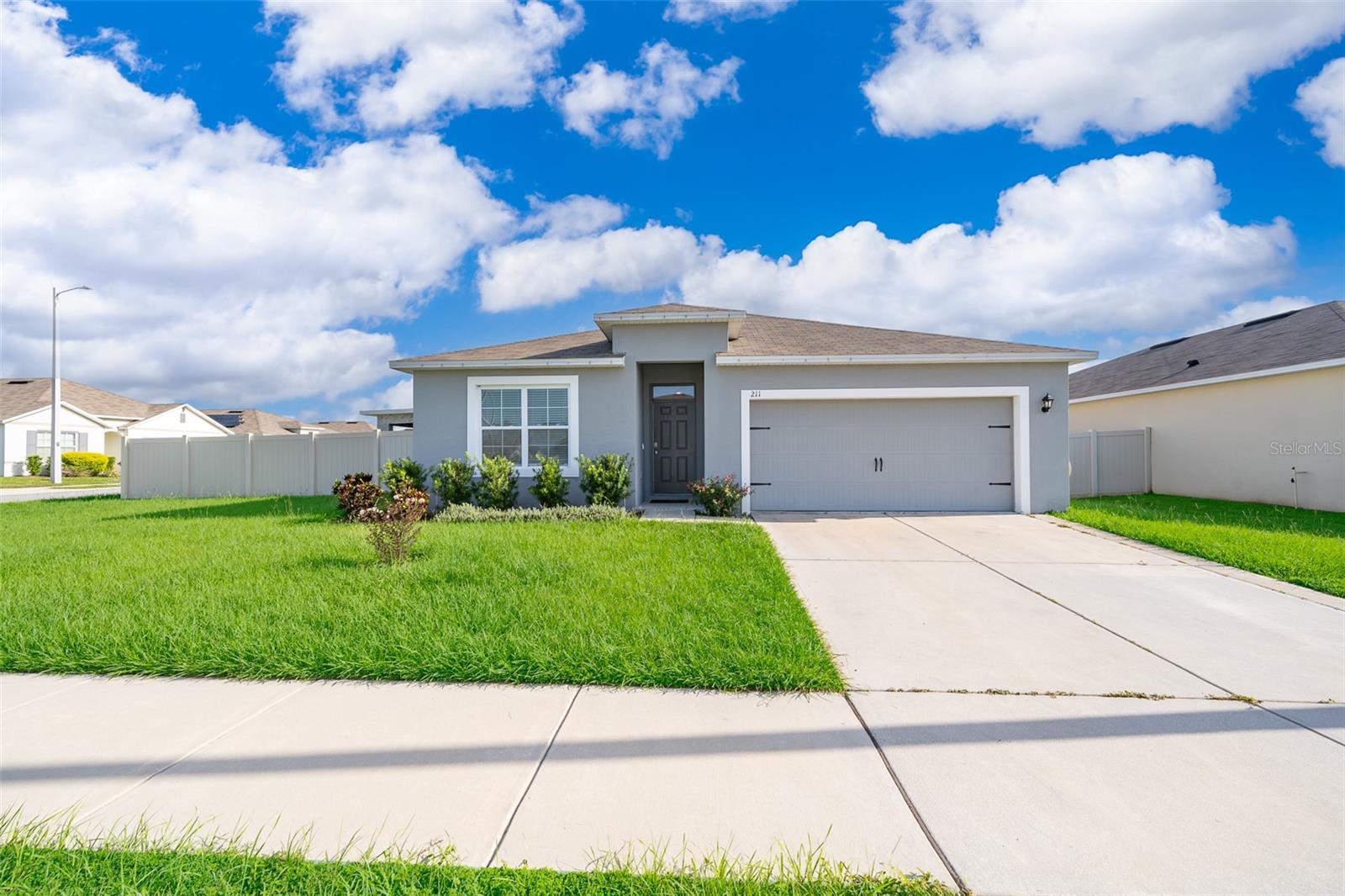 Emanuelle Dr, Winter Haven, FL 33884