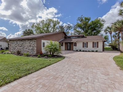 1141 Sleepy Hollow Court, House other with 3 bedrooms, 2 bathrooms and null parking in VENICE FL | Image 1