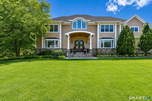 630 Saint Johns Dr, Orange, CT, 06477-1814 | Card Image