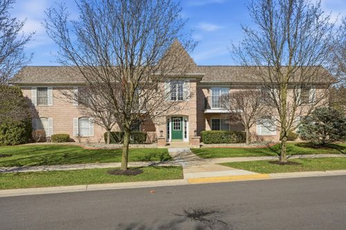 b2-2711 Georgetowne Dr, Highland, IN, 46322-3481 | Card Image