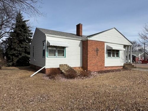 1002 Main Street, Faulkton, SD, 57438 | Card Image