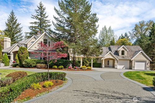 818 Windsor Drive Se, Sammamish, WA, 98074 | Card Image