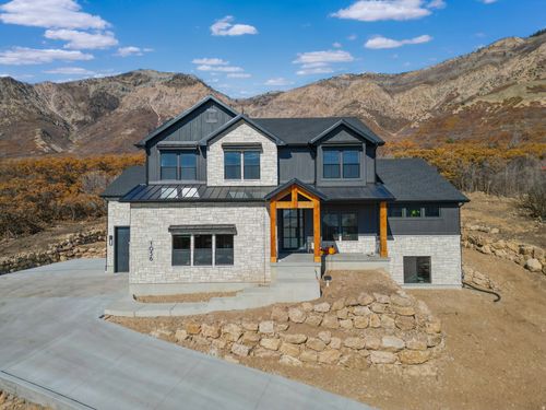 770 E Mountain Rd, North Ogden, UT, 84414-7601 | Card Image
