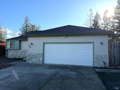 378 Brey Road, Santa Rosa, CA, 95409 | Card Image