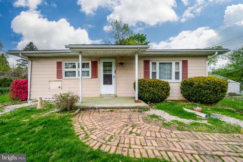 1430 Logan St, READING, PA, 19607-1448 | Card Image
