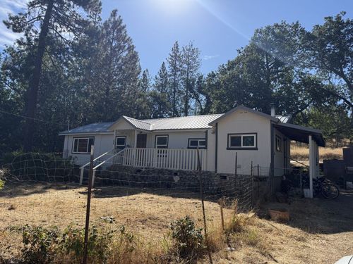 321 Madrone Ave, Hayfork, CA, 96041 | Card Image