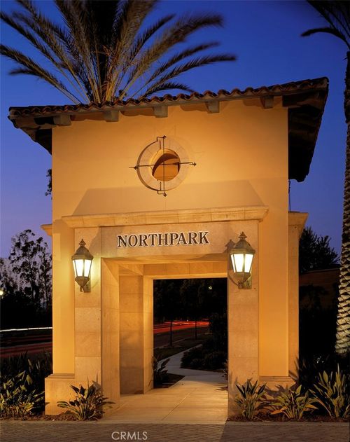 29 Roseville, Irvine, CA, 92602 | Card Image