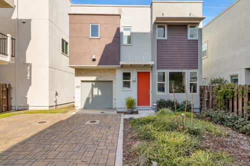 165 Log Pond Ln, Sacramento, CA, 95818-1130 | Card Image