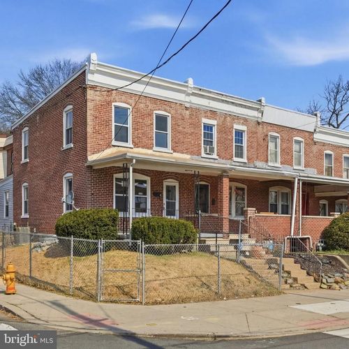 2201 Locust St, WILMINGTON, DE, 19802-4428 | Card Image