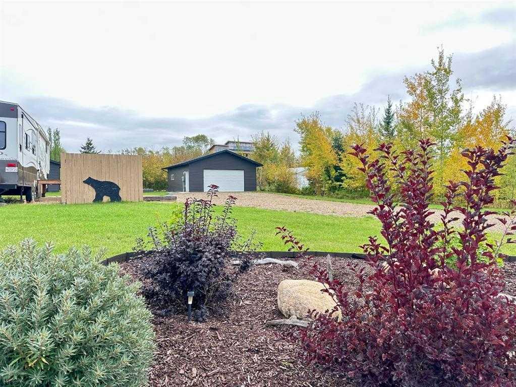 Land in Lac Des Iles 5