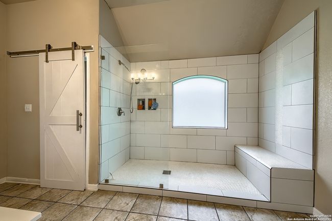 1009 Oak Rdg, House other with 4 bedrooms, 3 bathrooms and null parking in Schertz TX | Image 20