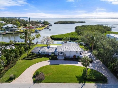 7056 Hawks Harbor Cir, BRADENTON, FL, 34207-5860 | Card Image
