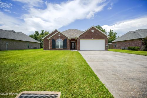 447 Sugar Trail St, Houma, LA, 70364-5207 | Card Image