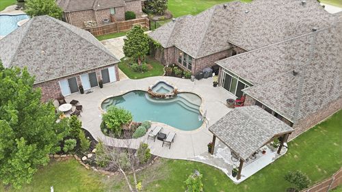 1316 Durango Springs Dr, Haslet, TX, 76052-3564 | Card Image