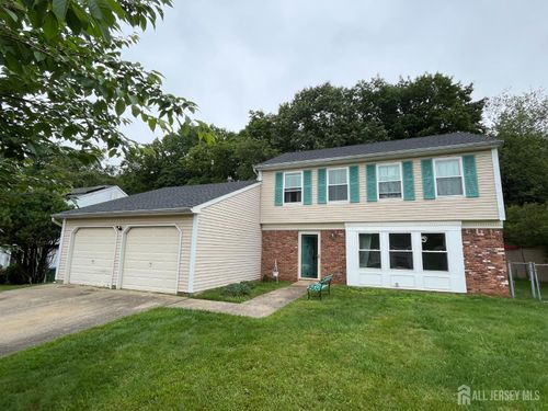 18 Heather Dr, Edison, NJ, 08820-4119 | Card Image