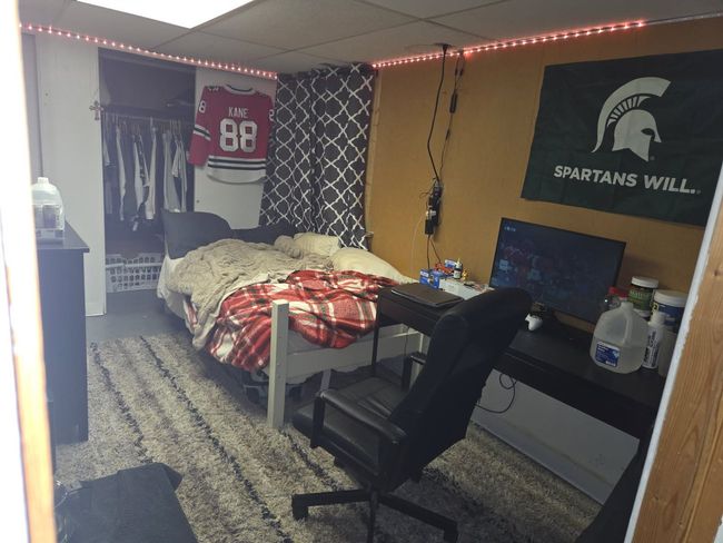 Another view of Basement Bedroom. | Image 15
