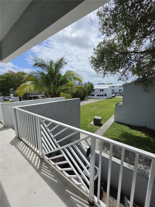apt-7-1990 Nw 4th Ct, Miami, FL, 33136-1246 | Card Image