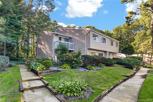 a-225 Springmeadow Dr, Holbrook, NY, 11741-4130 | Card Image