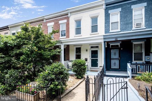 315 16th St Se, WASHINGTON, DC, 20003-2423 | Card Image