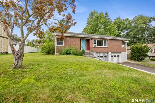 65 Birge Ave, Windsor Locks, CT, 06096-1335 | Card Image