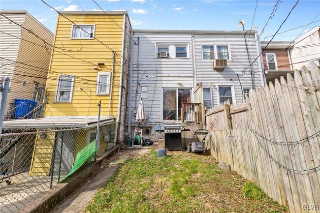 1208 W Union St, Townhouse with 4 bedrooms, 2 bathrooms and null parking in Allentown PA | Image 18