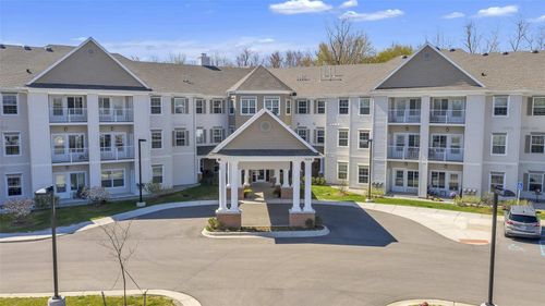 3215 W Mount Hope Ave, Lansing, MI, 48911-1272 | Card Image