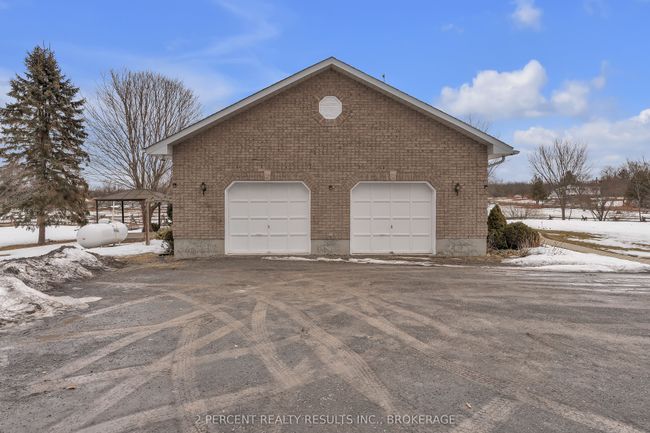 4953 Bradford Rd, House other with 2 bedrooms, 2 bathrooms and 10 parking in Harrowsmith ON | Image 40