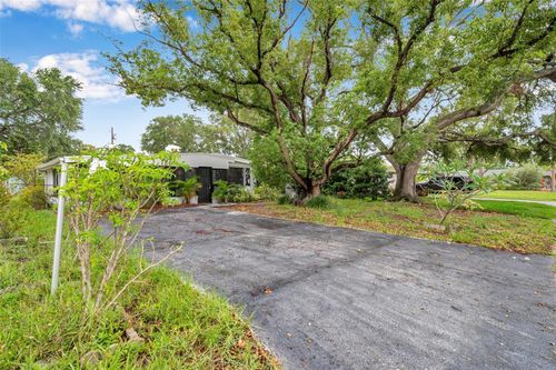 209 Se Jefferson Cir N, SAINT PETERSBURG, FL, 33703-1430 | Card Image