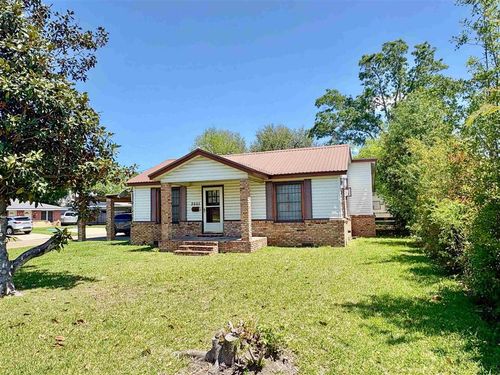 3501 Kirkman St, Lake Charles, LA, 70607-1835 | Card Image