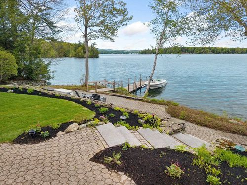 122 Pipers Point Ln, Alton, NH, 03809-6035 | Card Image