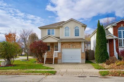 601 Mountain Maple Ave, House other with 3 bedrooms, 2 bathrooms and 3 parking in Waterloo ON | Image 2