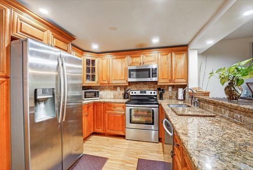 apt-302-7950 W Mcnab Rd, Tamarac, FL, 33321-8442 | Card Image