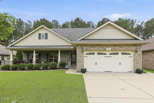 522 Sippihaw Oaks Dr, Fuquay-Varina, NC, 27526-7633 | Card Image