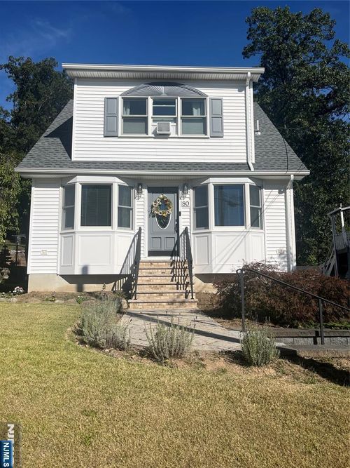 80 Verein St, Haledon, NJ, 07508-1631 | Card Image