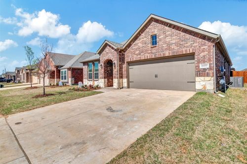 10233 Fountain Gate St, Aubrey, TX, 76227-1046 | Card Image