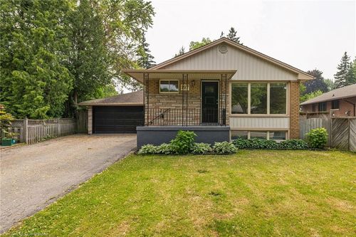 197 Columbia Dr, Hamilton, ON, L9C3Y8 | Card Image