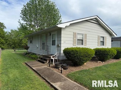 1109 Gent Ave, Johnston City, IL, 62951-1831 | Card Image