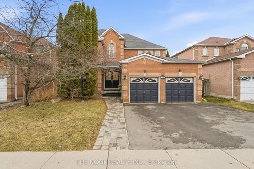 1565 Oakburn Street, Pickering, ON, L1V6W1 | Card Image