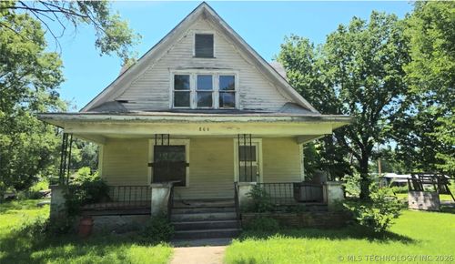 806 S Pecan St, Nowata, OK, 74048-4324 | Card Image